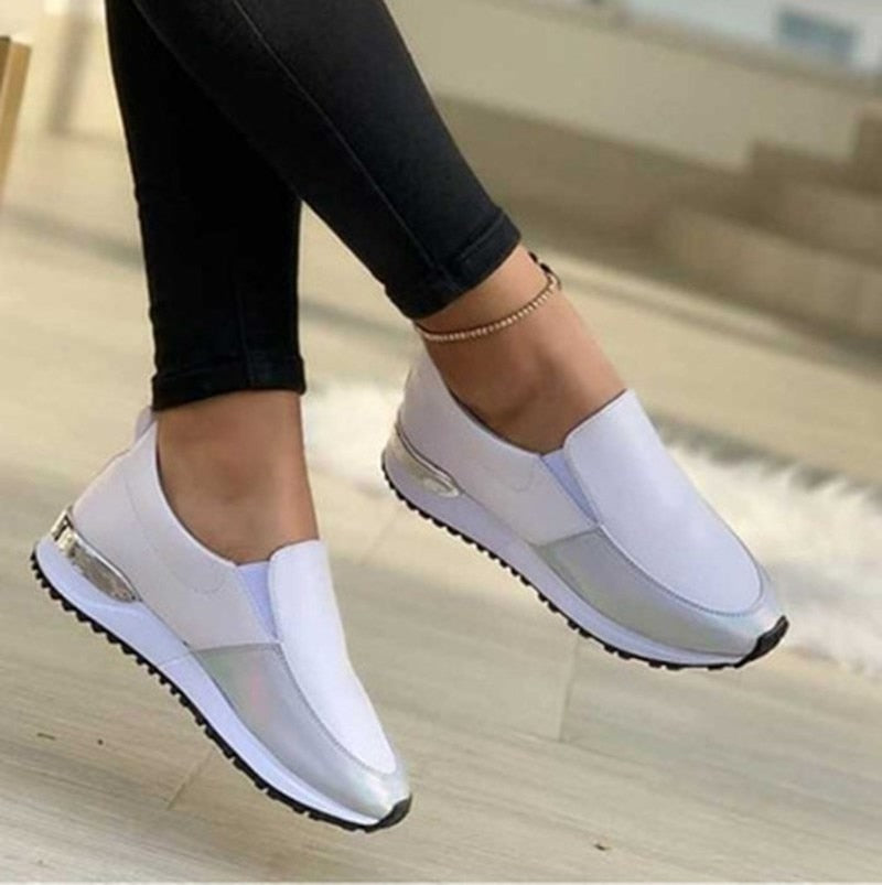 Fashion Women Flats Sneakers Cut Out Suede Leather Moccasins Women Boat Shoes Platform Ballerina Ladies Casual Shoes