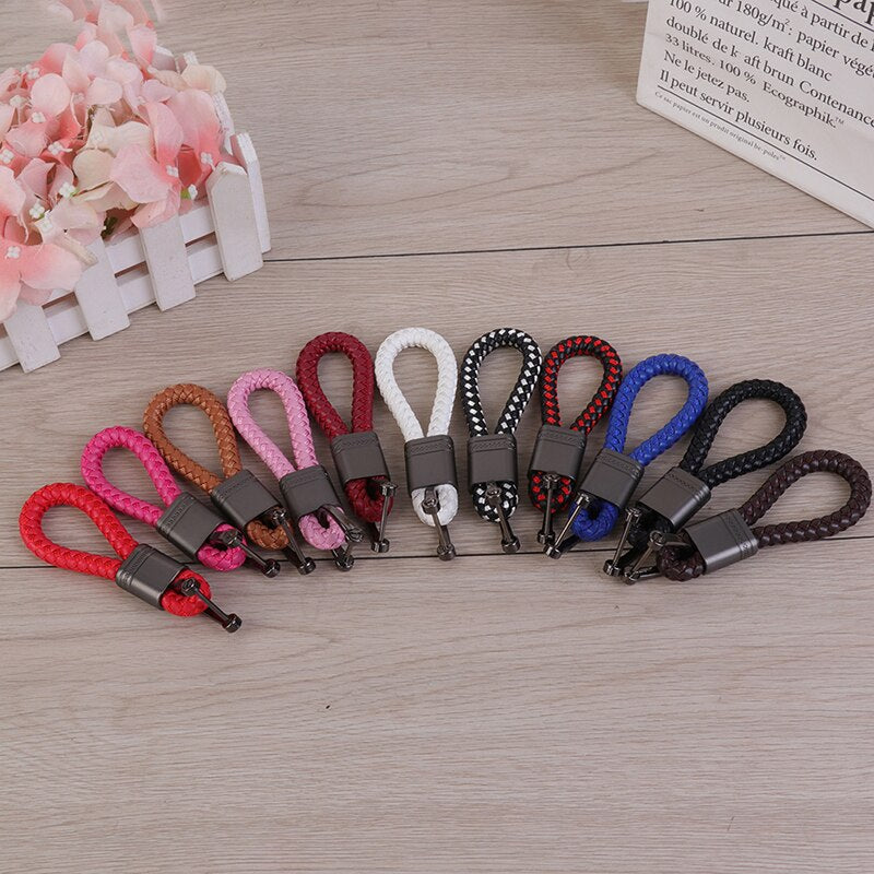 Leather Rope KeyChain For Car Hand Woven Horseshoe Buckle Key Rings Couple Auto Gift Detachable Metal Luxury Key Chains for Bag