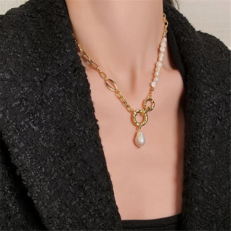 Europe and the United States popular light luxury baroque wind natural pearl necklace, stylish women's necklace temperament